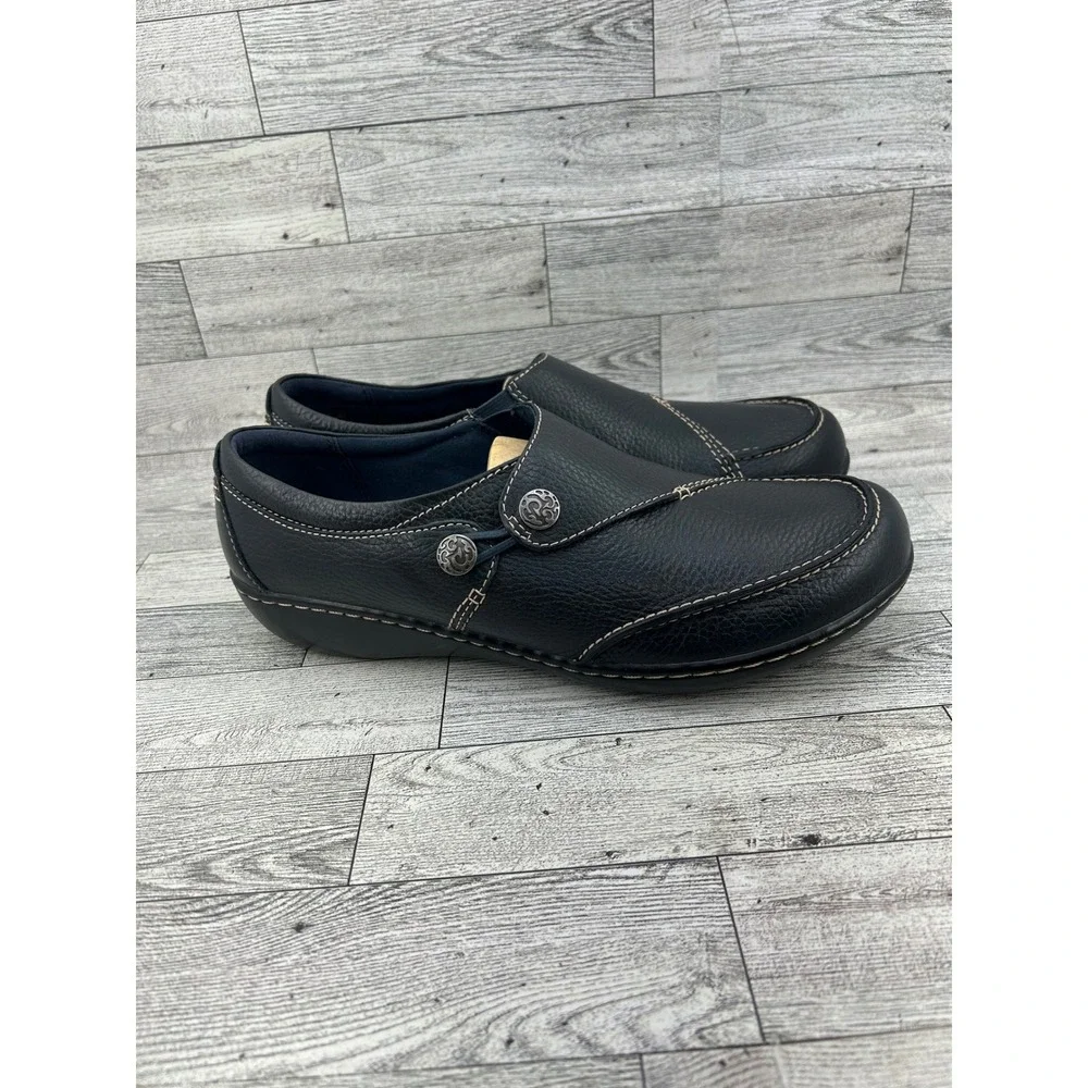 Clarks Collection Navy Leather Slip On Loafers Women 10W Ultimate Comfort Button